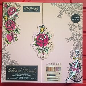 NWT Ed Hardy Makeup kit